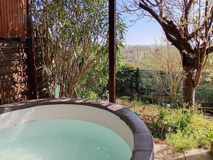 Location de vacances pour 6 personnes, avec jardin et jacuzzi à Luynes - 3