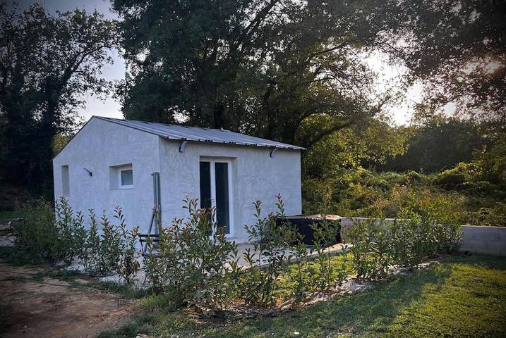 Gîte pour 3 personnes, avec terrasse ainsi que vue et jardin à Verfeuil - 4