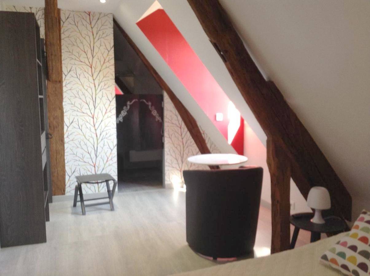 Double Room with Private Bathroom in Valennes, Sarthe