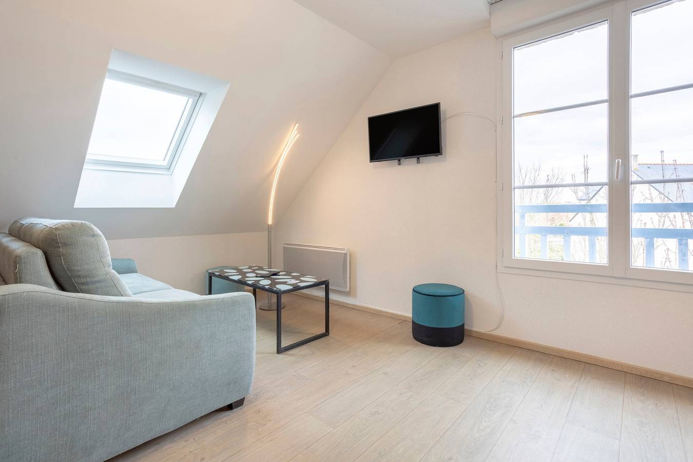 Apartamento entero, Apartamento “L’Eclose - Les Korrigans” con piscina, jardín y Wi-Fi - cerca del Gr34 in Guilvinec, Region de Quimper