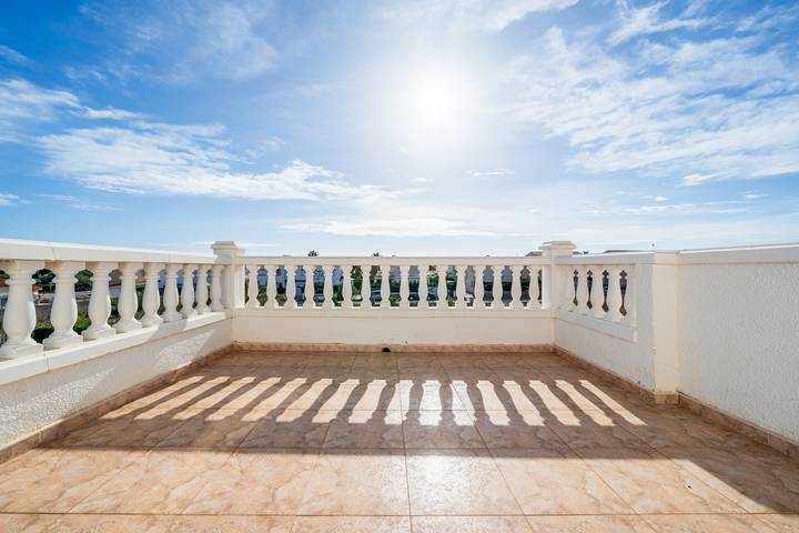 Chalet para 10 personas, con jardín y balcón, Se admiten mascotas en Baix Camp - 2