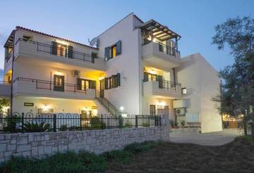 Gîte pour 2 personnes, avec balcon et vue dans Vámos