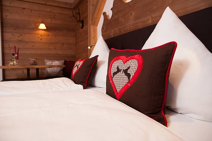 Apartamento vacacional entero, Gästehaus Zum Wurm - One-room holiday flat 1 with kitchenette and south-facing balcony in Reit im Winkl, Alpes Bávaros