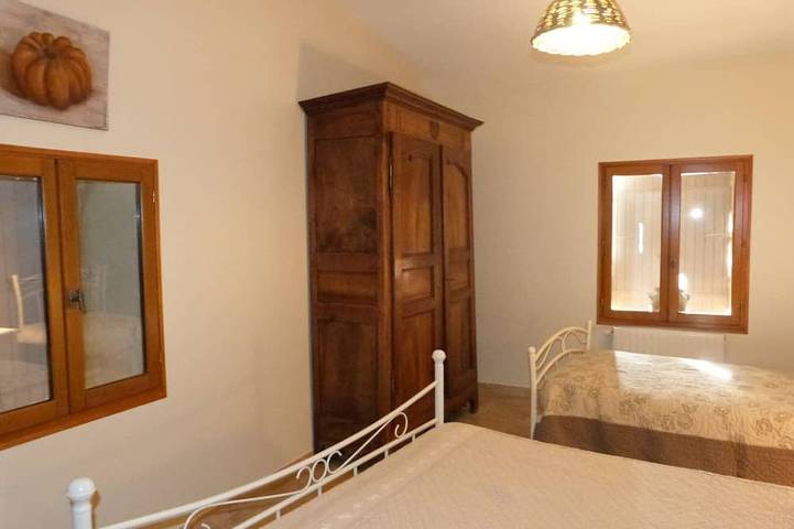 Location de vacances pour 7 personnes, avec jardin, animaux acceptés à Bénivay-Ollon - 4