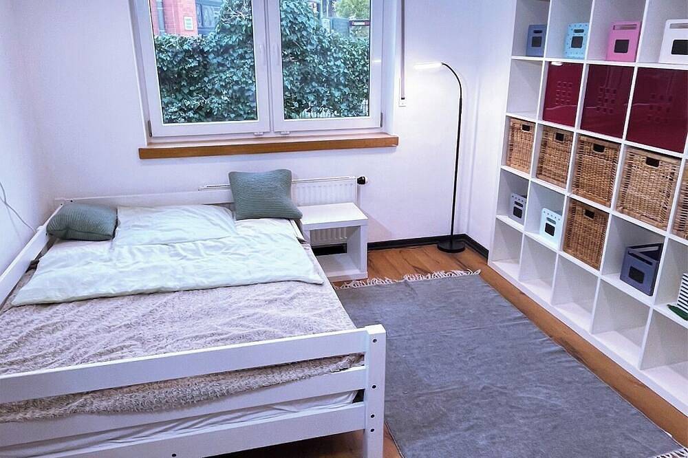 House with garden & private parking space in Cologne in Colonia (Alemania), Renania