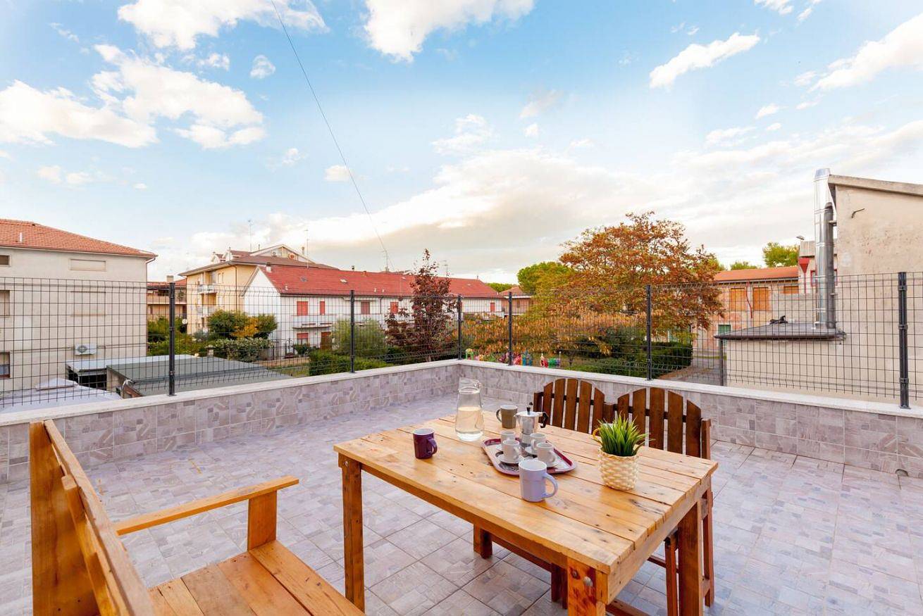 Appartamento intero, [500 mt. Dal Mare ★★★★★] Wifi Clima & Design in Porto San Giorgio, Provincia di Fermo