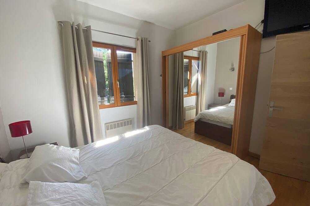 Contemporary home with a view of the mountains in Pont-de-Montvert-Sud-Mont-Lozère, Cevenas