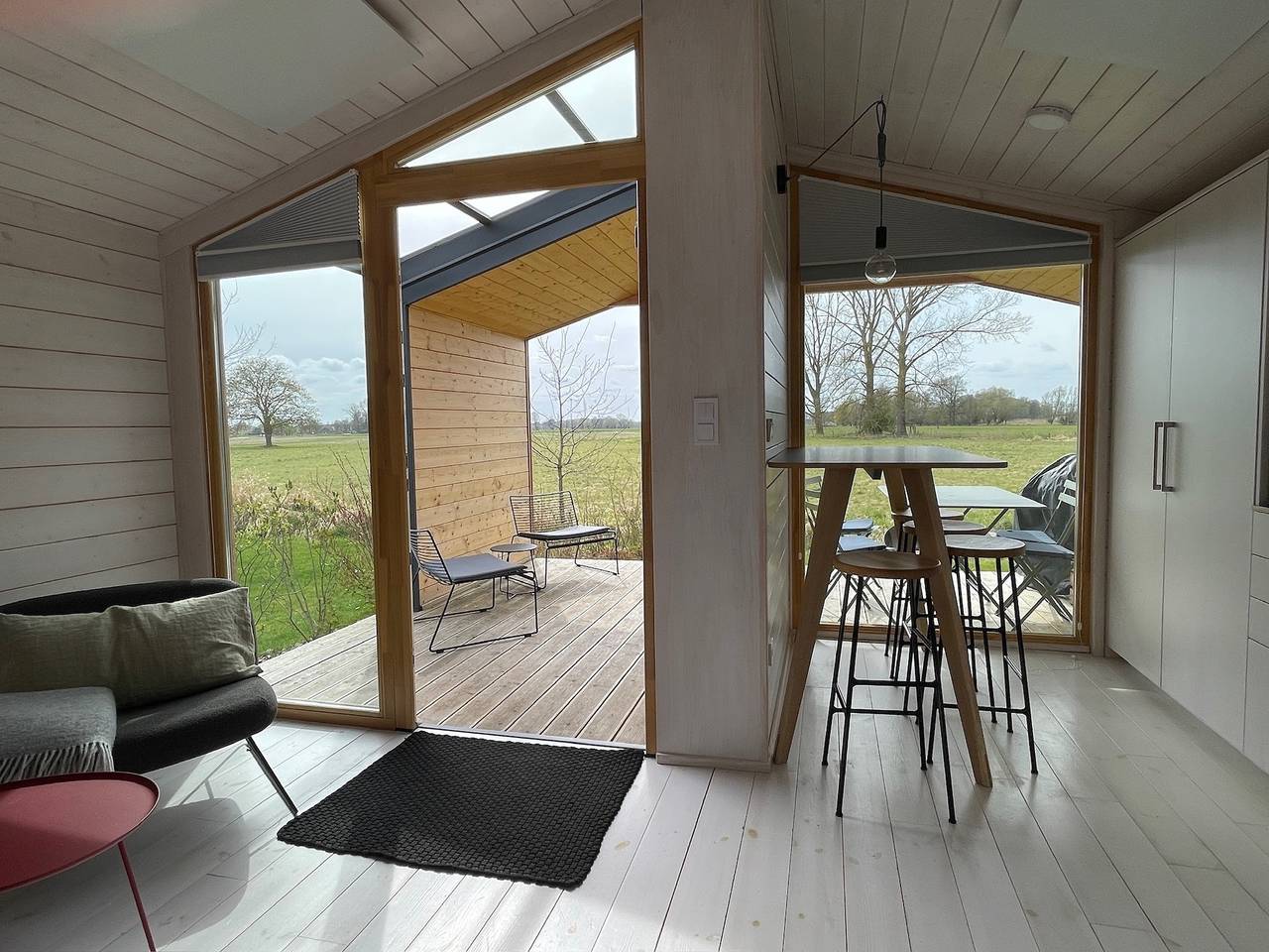 (203) Modernes Tiny House an der Elbe mit Blick ins Grüne in Bleckede, Mecklenburgisches Elbetal