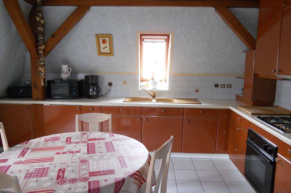 Entire apartment, Vacation apartment \"Caspar\" for 2 to 4 people in Obernai in Obernai, Sélestat-Erstein region