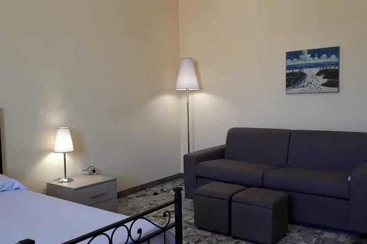 Entire apartment, 500 mt from Porta Rudiae in Lecce, Lecce Province