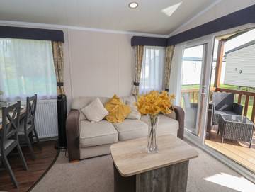 Bungalow for 4 People in Great Yarmouth, Norfolk, Photo 4