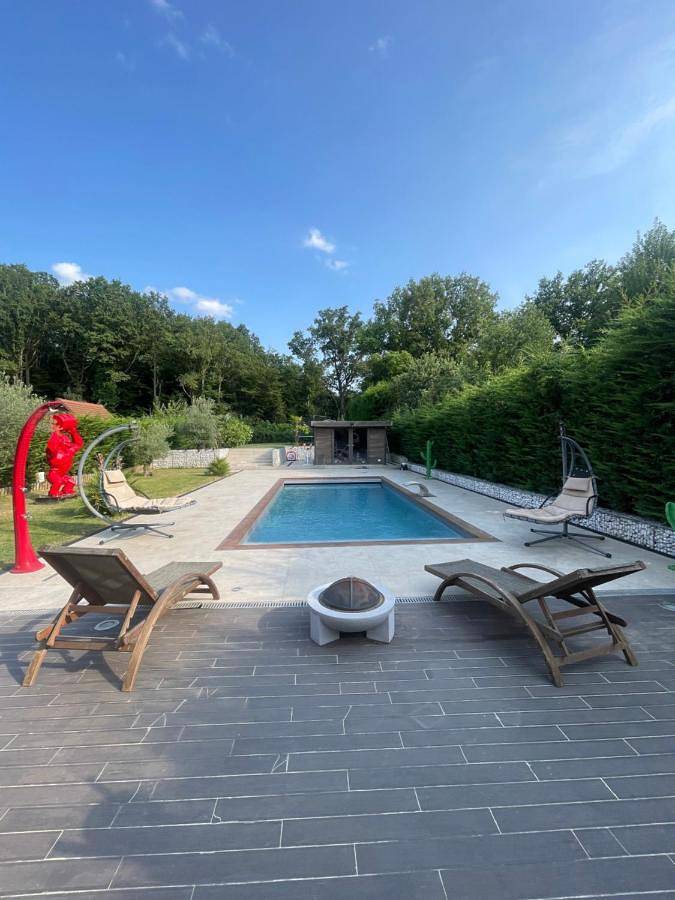 Villa pour 8 personnes, avec vue ainsi que jardin et piscine dans Essonne - 2