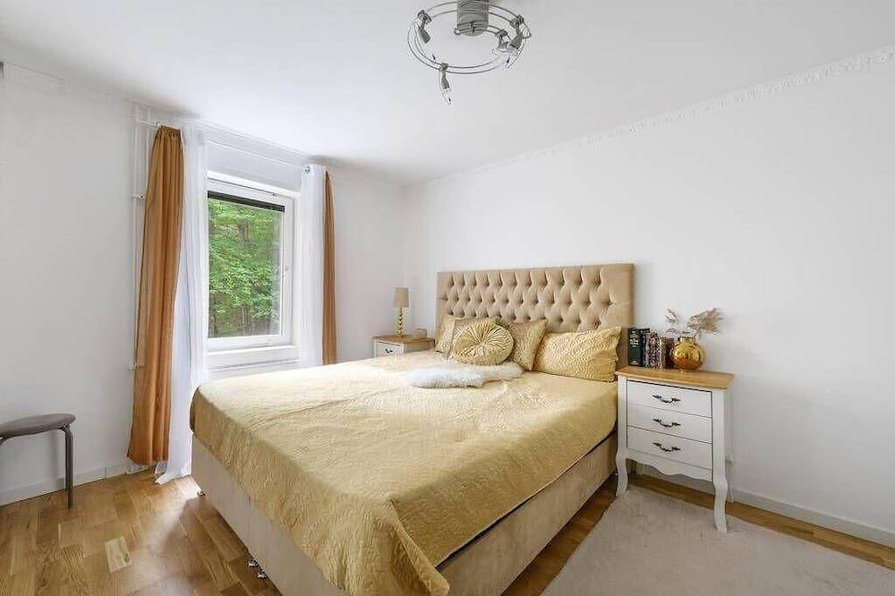 Ganze Wohnung, Beautiful apartment close to metro station, shops and amazing nature. in Botkyrka, Schwedische Ostsee