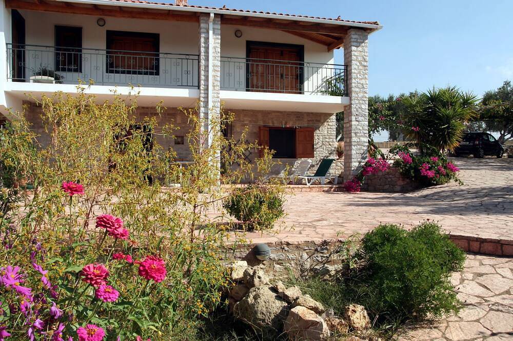 Ganze Wohnung, Antik Olympia & lange Sandstrände liegen in Reichweite vor Ihrer Tür. in Agios Ilias, Ileia
