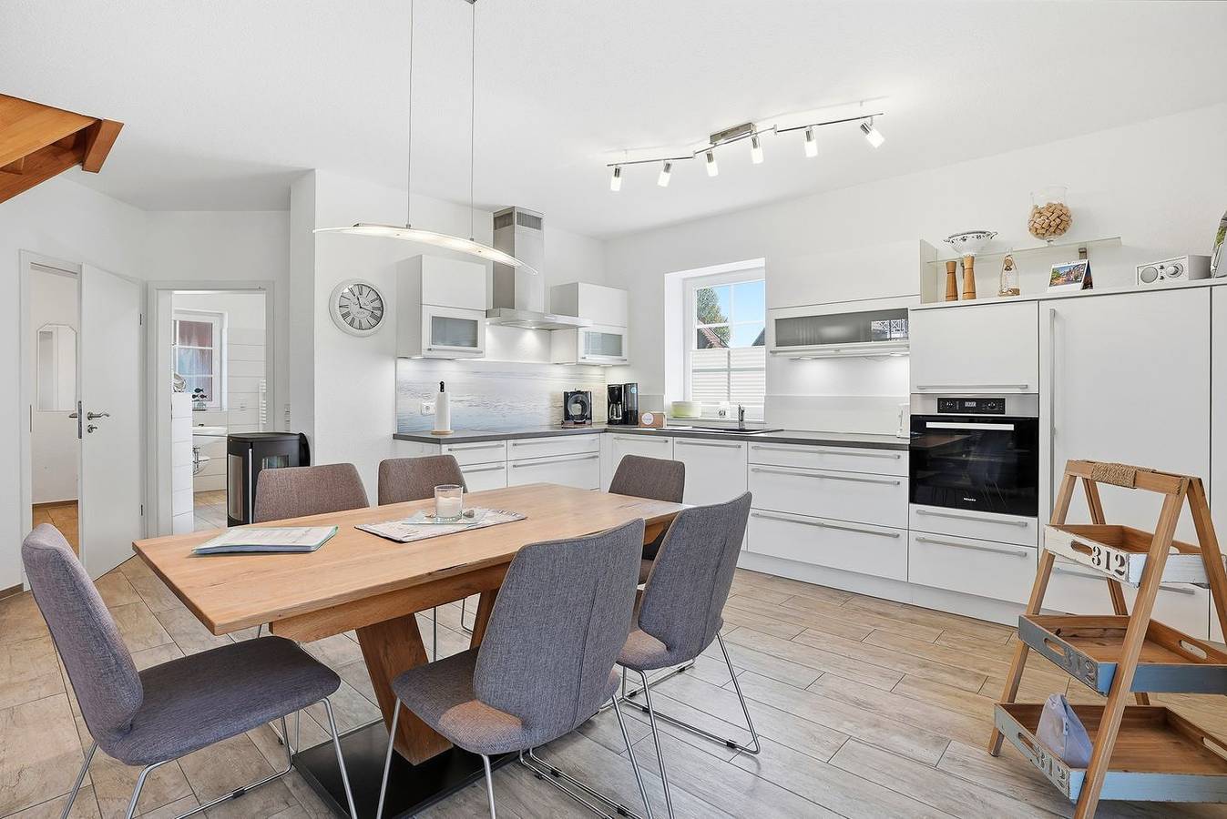 100qm Ferienhaus für 6 Personen + Hund mit Kamin, Sauna & Garten in Hafennähe in Greetsiel, Krummhörn