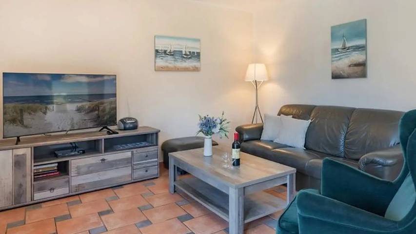 Ferienwohnung für 4 Personen, mit Sauna und Garten in Loddin