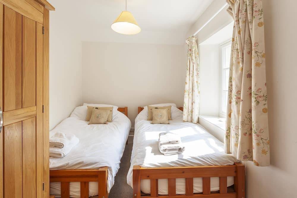 One Lower Spire Cottage, Liscombe in Dulverton, Somerset