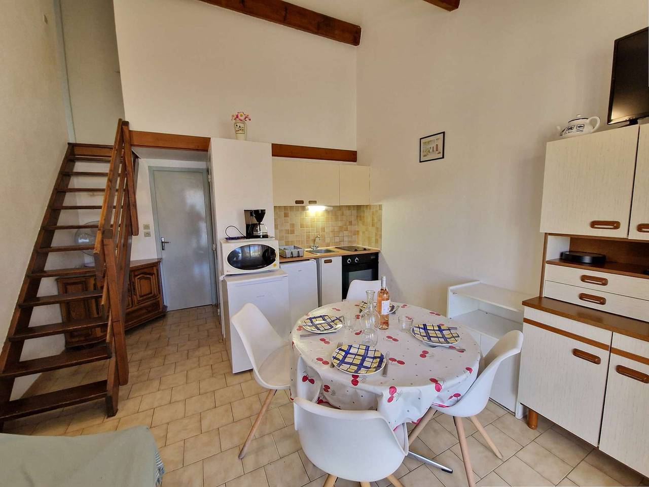 Charming Beachside Home - Terrace, Bbq, Parking, Pet Friendly in Marseillan, Mediterranean Coast (France)