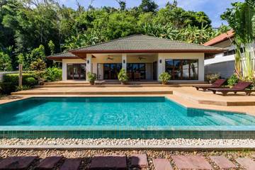 Cottage pour 4 personnes, avec jardin ainsi que terrasse et piscine dans Province de Phuket