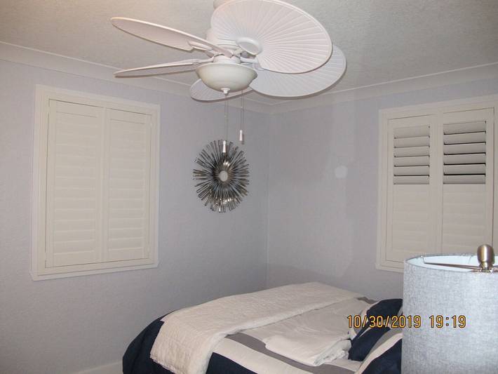 Vacation rental for 4 people, with pool and garden as well as balcony in St. Pete Beach
