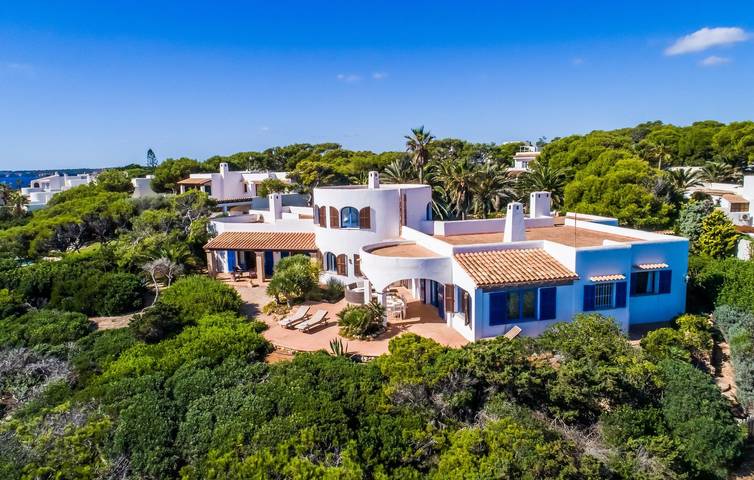 Finca für 9 Personen, mit Terrasse in Portopetro