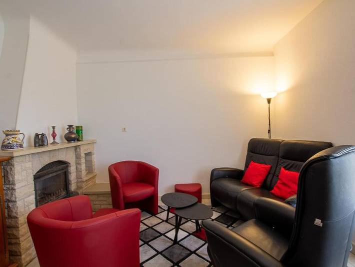 Location de vacances pour 6 personnes, avec terrasse et jardin à Borrèze - 4