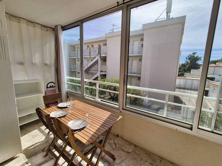 Ganze Ferienwohnung, Ferienwohnung für 3 Personen mit Balkon in Les Sablettes, La Seyne-sur-Mer