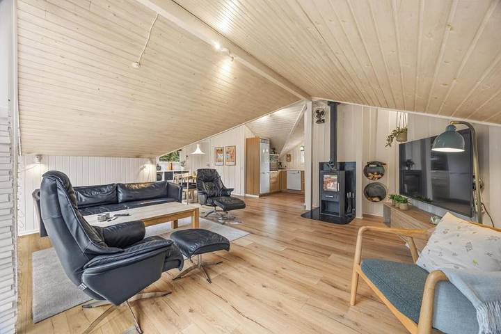 Schönes Ferienhaus mit Sauna & Lademöglichkeit in Bork Havn, Ringkøbing Fjord