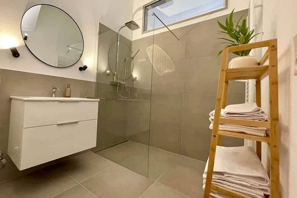 Ganze Wohnung, Weingut | exklusiv | modern | zentrale Lage | 2Sz in Rüdesheim am Rhein, Rheingau-Taunus-Kreis