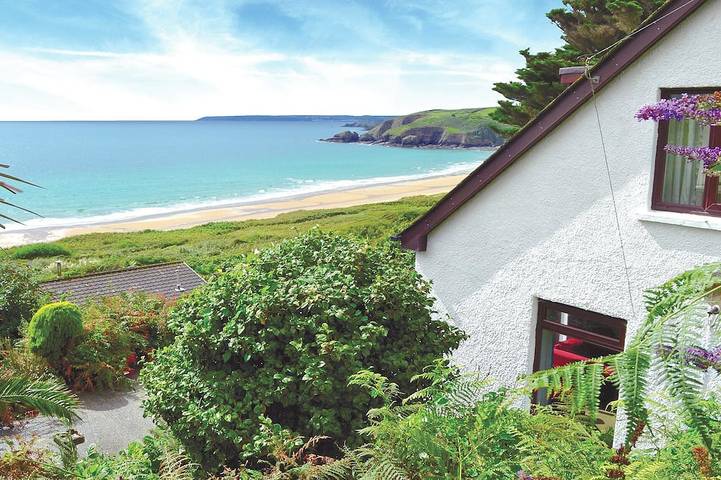 Cottage for 6 people, with garden in Praa Sands