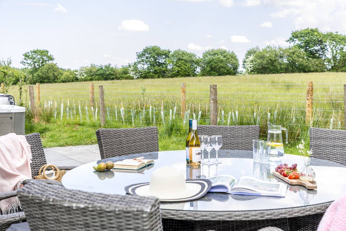 Blossom Lodge, 1 Roadford Lake Lodges in Broadwoodwidger, Devon