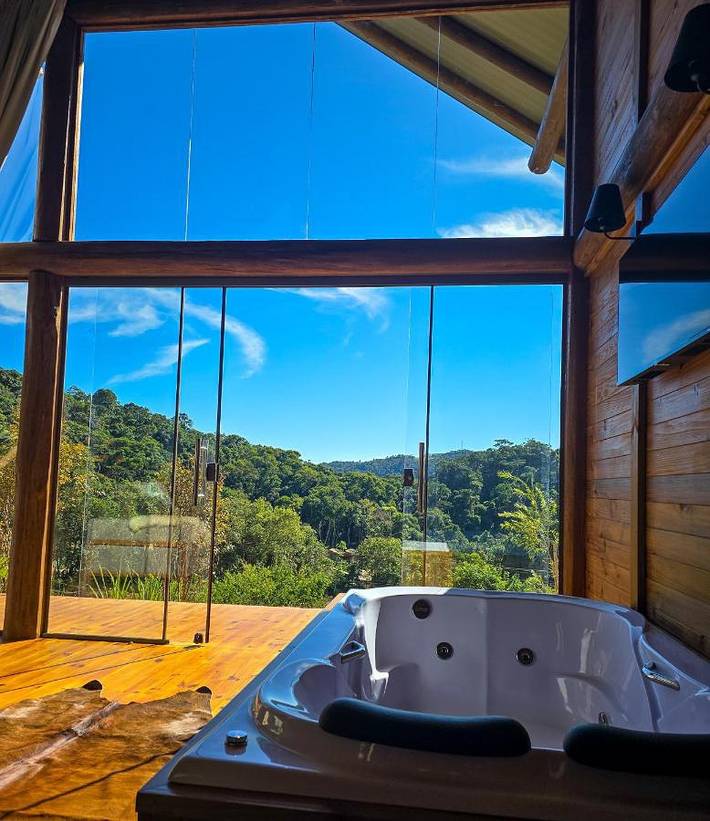 Camping para 3 personas, con jardín además de terraza y vistas, Se admiten mascotas en Brasil