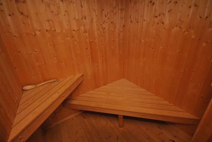 Ferienpark für 6 Personen, mit Sauna und Whirlpool sowie Garten in Cuxland - 4