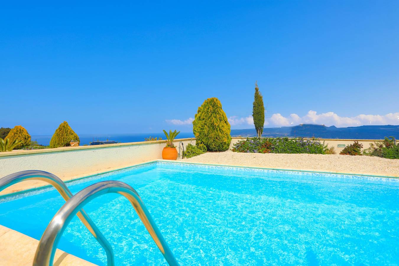 Villa Styliani: Panoramic Views, Pool, away in South Cyprus