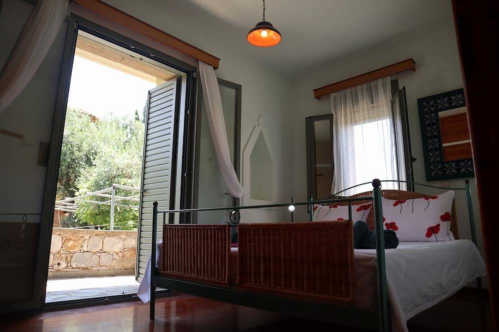 Ganze Wohnung, Mary's stone house\n\n  5 min From Kardamili ,, in Kardamyli, Messenien