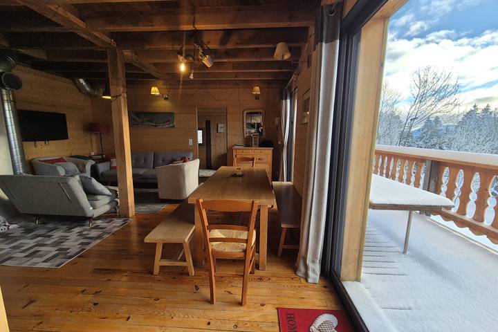 Chalet pour 12 personnes, avec terrasse dans Bauges - 3