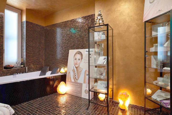 Maison d’hôte pour 4 personnes, avec balcon ainsi que sauna et jacuzzi à Albenga - 2