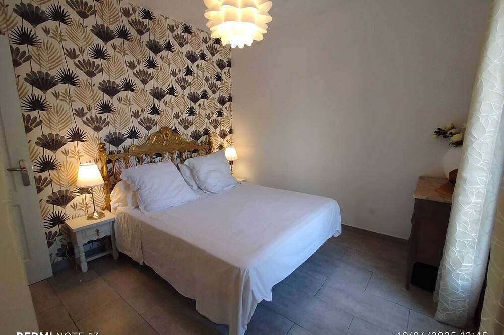 Pleasant villa between sea and mountains in Las planes del Rey in Pratdip, Costa Dorada