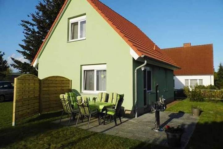 Ferienwohnung für 6 Personen, mit Garten und Terrasse in Mönkebude