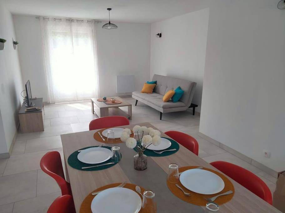 Jolie maison rénovée avec espace vert in Thonnance-lès-Joinville, Haute-Marne