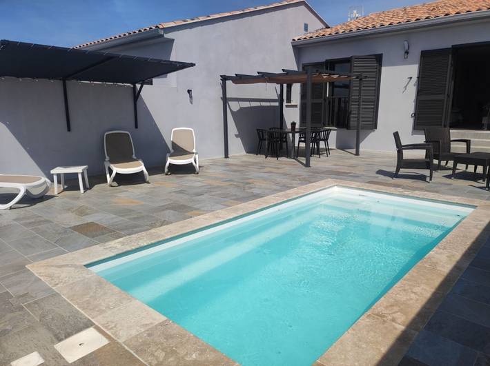 Villa pour 4 personnes, avec terrasse ainsi que jardin et piscine dans Haute-Corse - 2