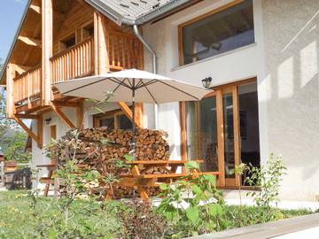 Gîte pour 6 personnes, avec terrasse à Névache