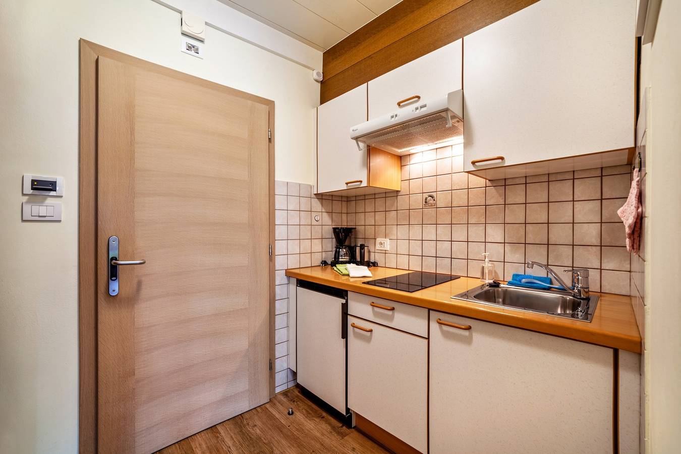 Ganze Wohnung, Ferienwohnung 'Mignon B' mit Bergblick, Gemeinschaftsgarten und Wlan in Riffian, Passeiertal