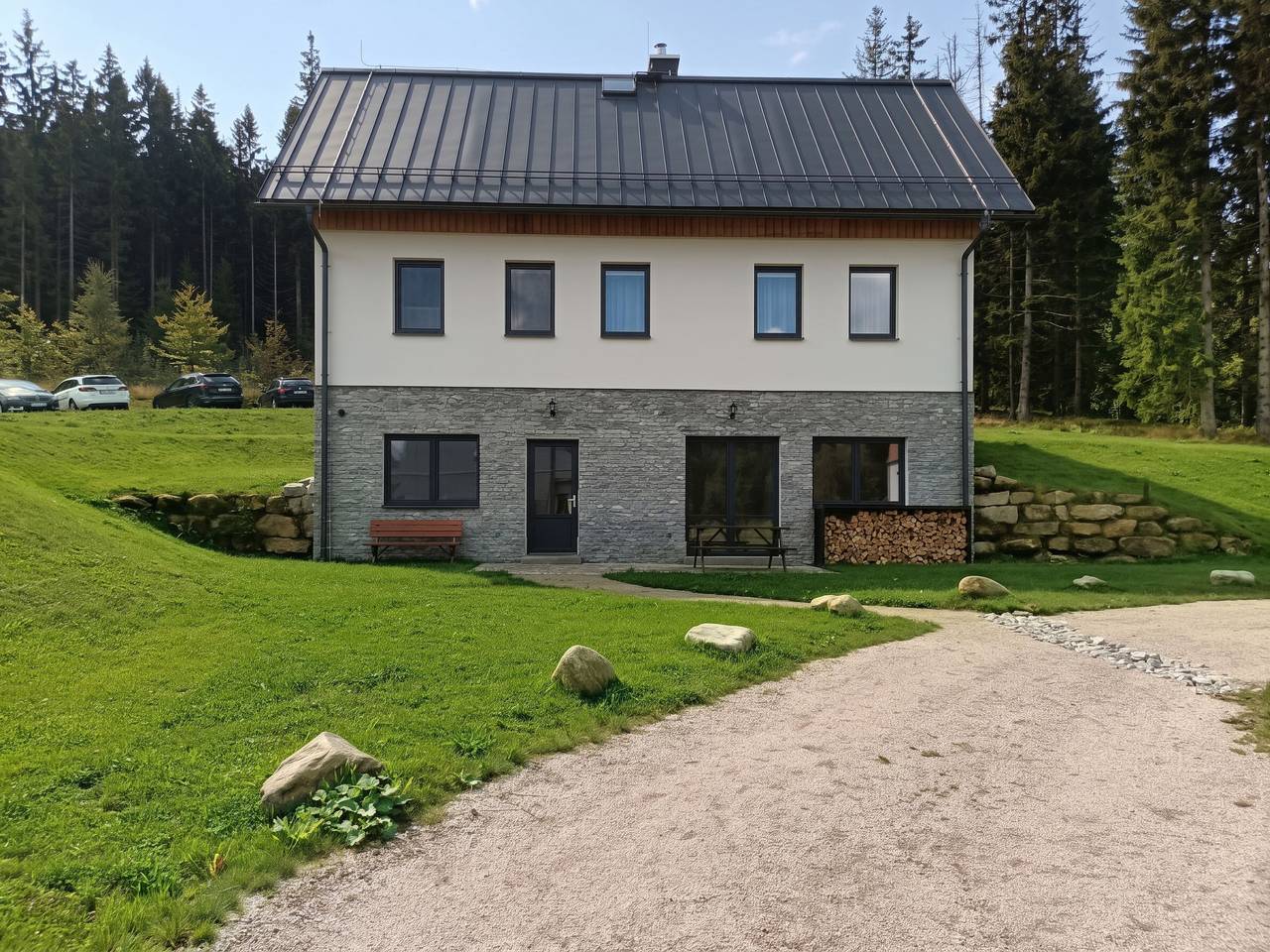 Ganze Wohnung, Sunny Terrace Oasis in Smržovka, Region Liberec