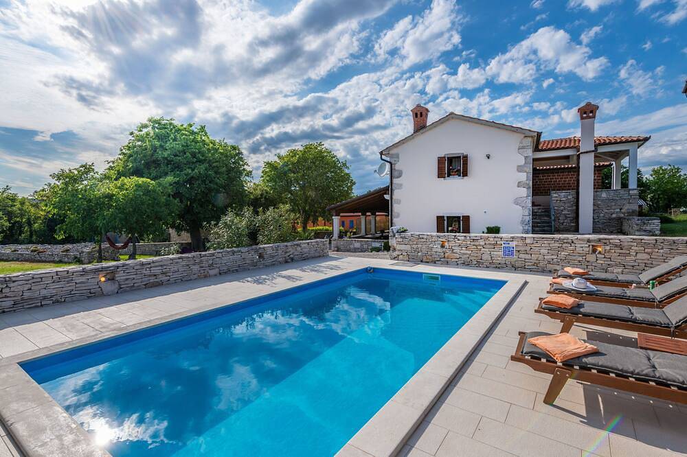 Casa vacanza a Brgod a partire da 120€ a notte