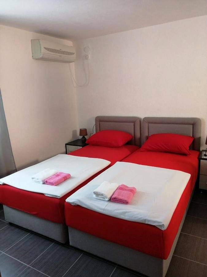 Maison d’hôte pour 2 personnes, avec vue ainsi que jardin et terrasse