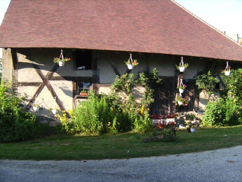 Manoir du Breuil Chambres d'hôtes in Pierrefitte-sur-Loire, Allier