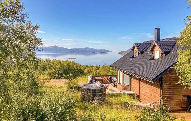 Ferienhaus für 6 Personen, mit Sauna und Terrasse sowie Garten in Nord-Norwegen - 4
