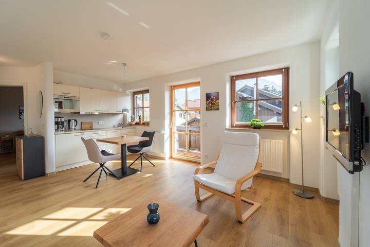 Ganze Ferienwohnung, Am Sonneneck - Dreigipfelblick  Fewo6 mit Sauna in Ruhpolding, Bayerische Alpen