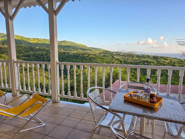 Maison de vacances pour 5 personnes, avec vue et jardin ainsi que terrasse et piscine